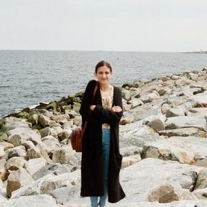 Meet your Posher, Emily